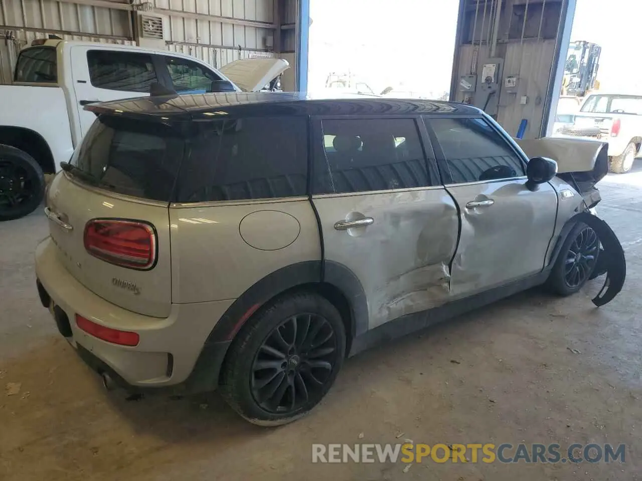 3 Фотография поврежденного автомобиля WMWLV7C06N2R15477 MINI COOPER 2022