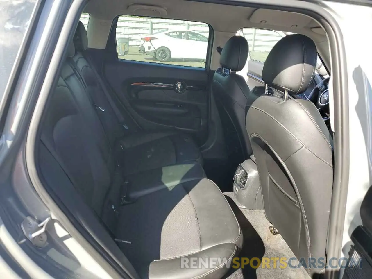 11 Фотография поврежденного автомобиля WMWLV7C06N2R49662 MINI COOPER 2022