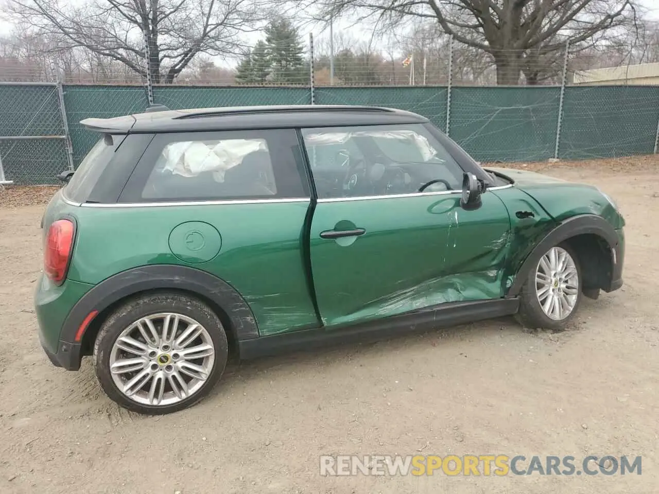 3 Photograph of a damaged car WMW13DJ07P2T83092 MINI COOPER 2023