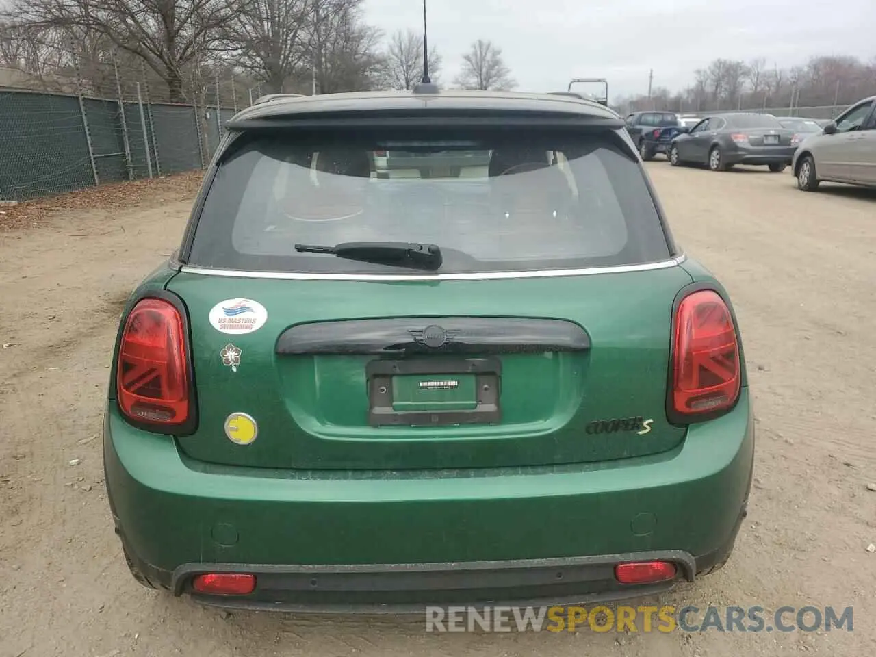 6 Photograph of a damaged car WMW13DJ07P2T83092 MINI COOPER 2023