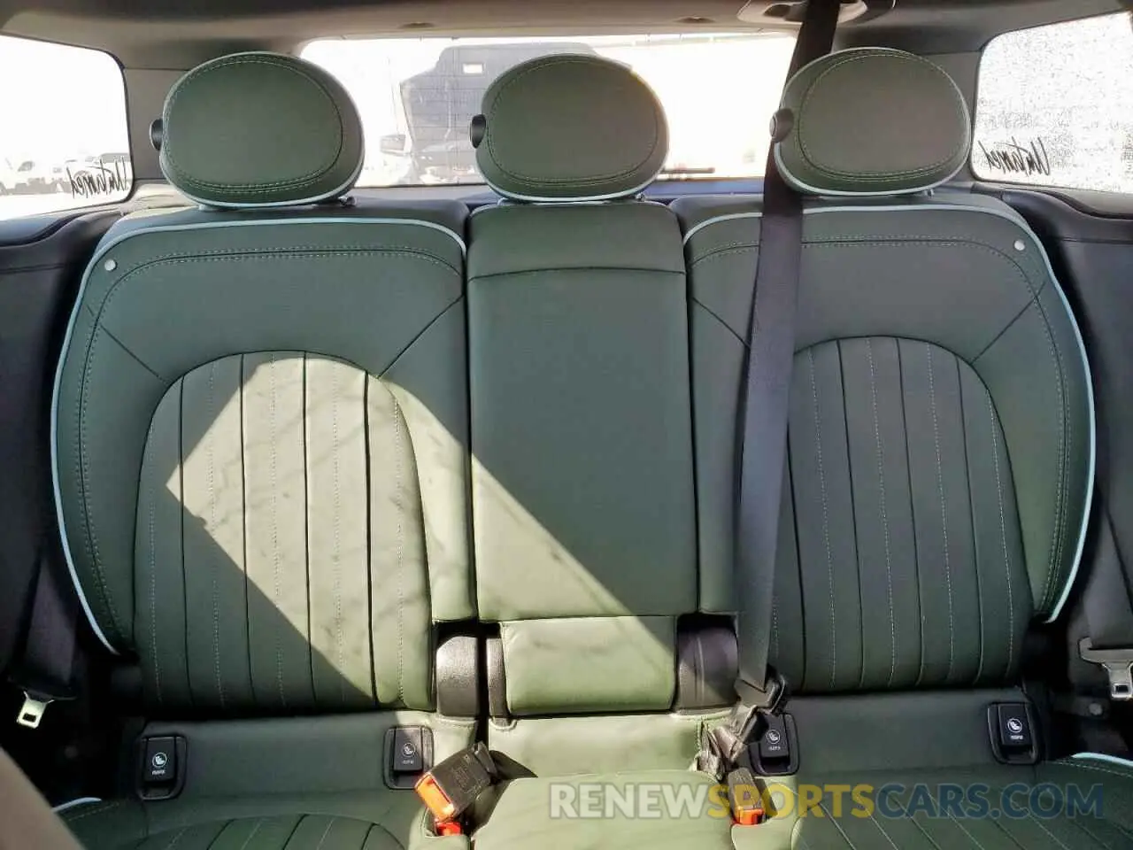 10 Фотография поврежденного автомобиля WMZ53BR06P3P96662 MINI COOPER 2023