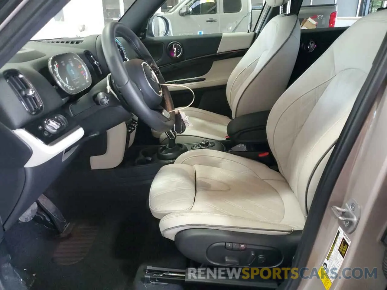 7 Фотография поврежденного автомобиля WMZ53BR07P3P92006 MINI COOPER 2023