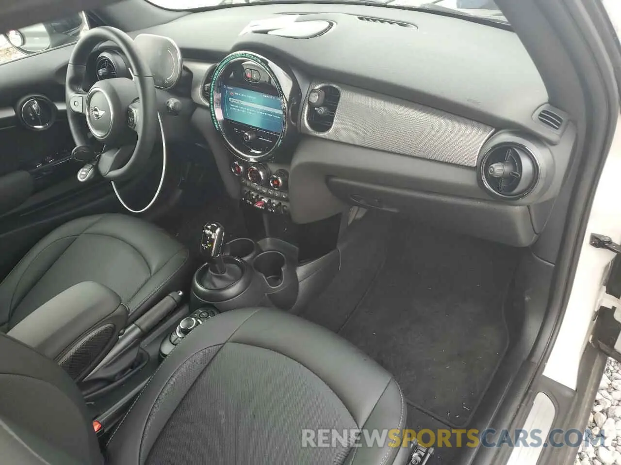 8 Фотография поврежденного автомобиля WMW23DL09R3S05277 MINI COOPER 2024