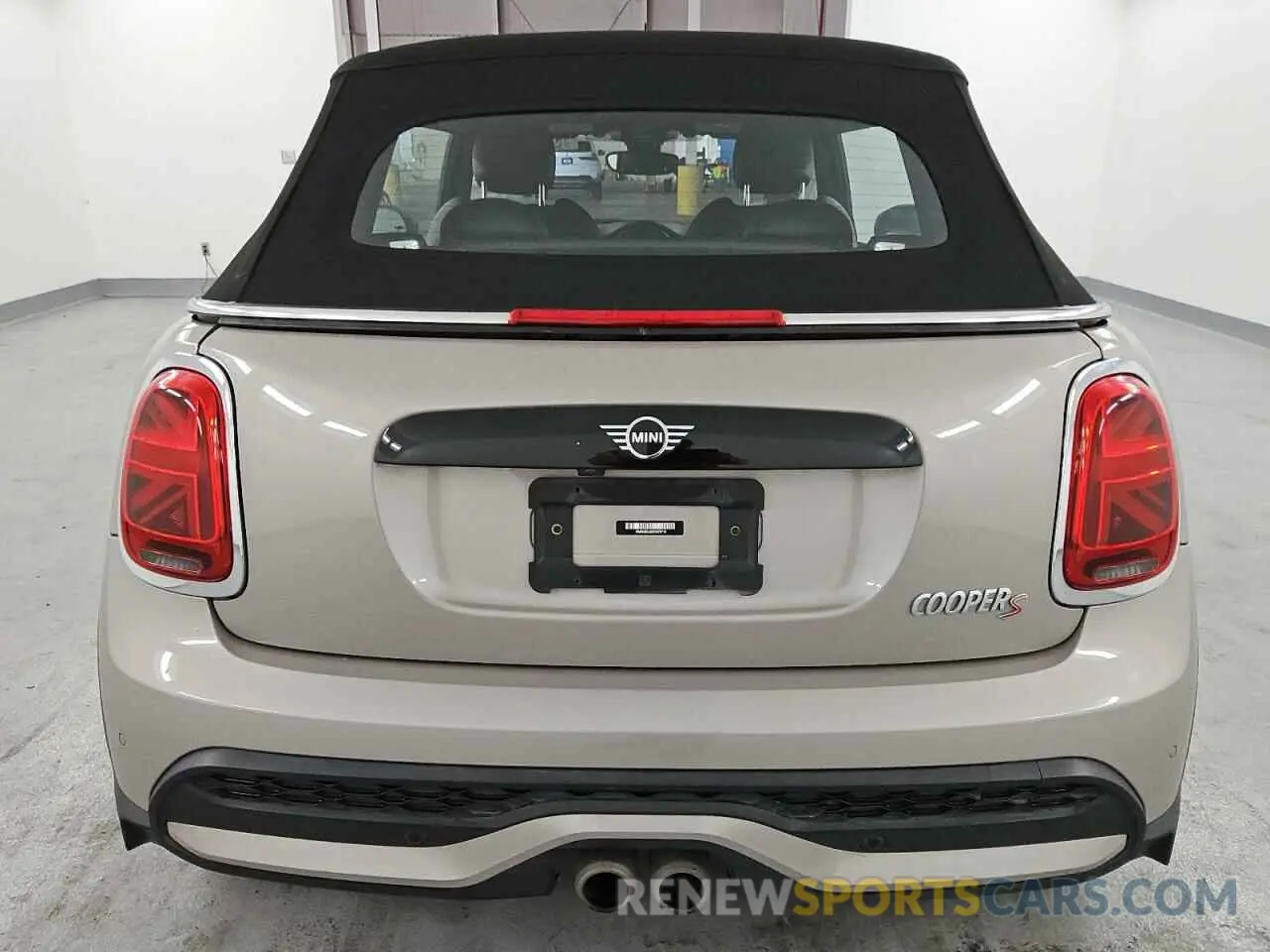 6 Фотография поврежденного автомобиля WMW43DL02R3R79718 MINI COOPER 2024
