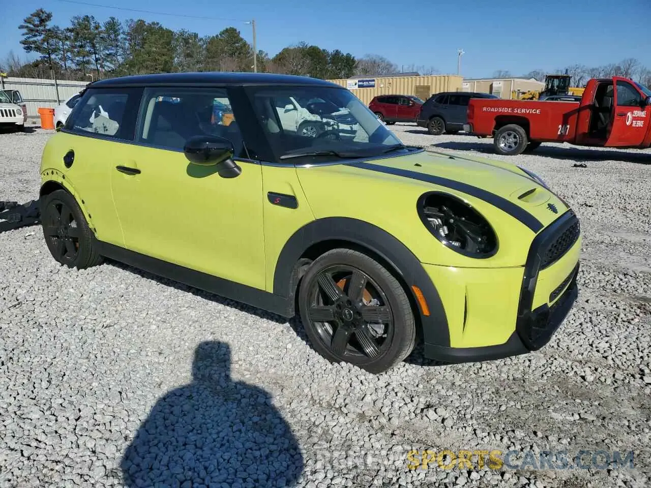 4 Photograph of a damaged car WMW53DH07R2V50304 MINI COOPER 2024
