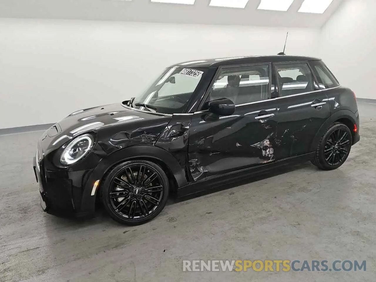 1 Photograph of a damaged car WMW53DK06R2V07291 MINI COOPER 2024