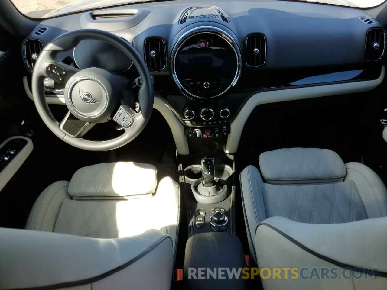 8 Фотография поврежденного автомобиля WMZ83BR06R3R36175 MINI COOPER 2024