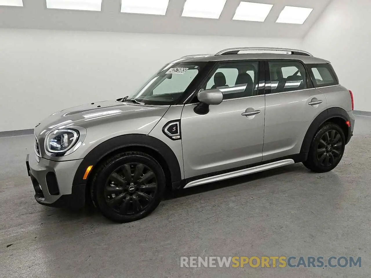 1 Фотография поврежденного автомобиля WMZ83BR08R3R76788 MINI COOPER 2024