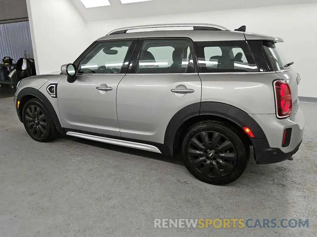 2 Фотография поврежденного автомобиля WMZ83BR08R3R76788 MINI COOPER 2024