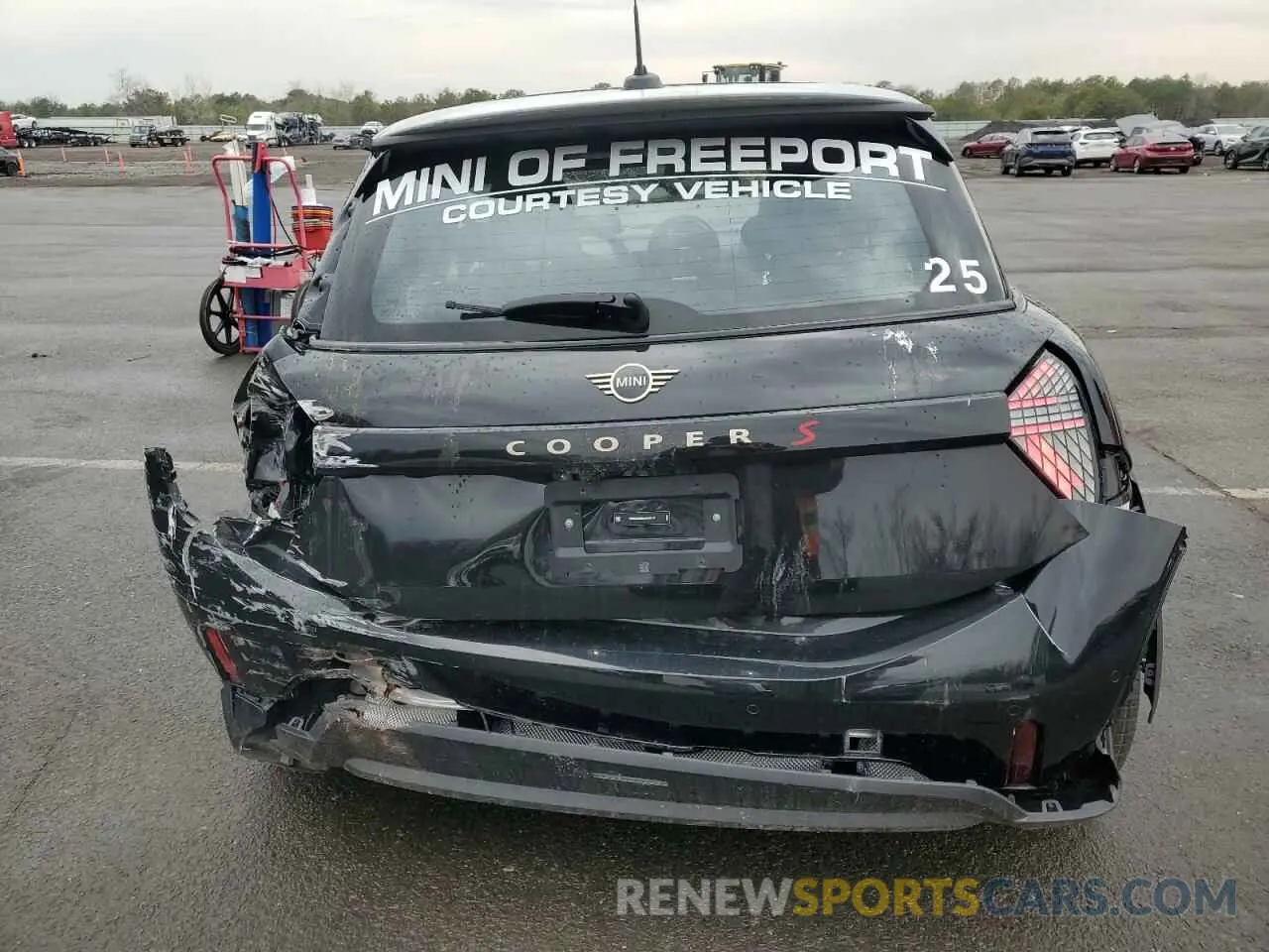 6 Photograph of a damaged car WMW23GD0XS2W26775 MINI COOPER 2025