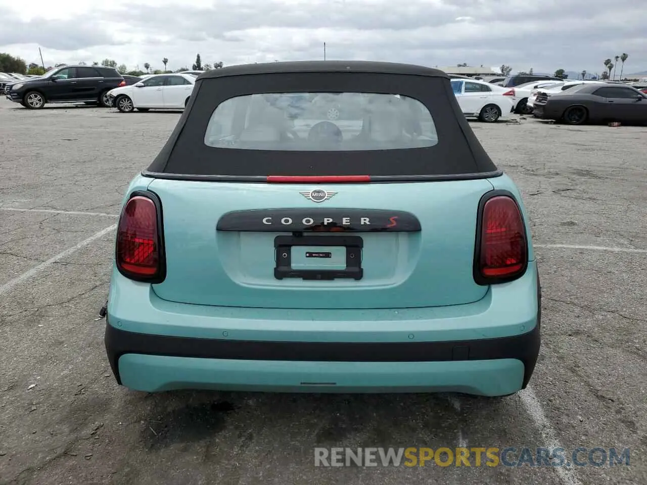 6 Photograph of a damaged car WMW23GX01S2W93776 MINI COOPER 2025