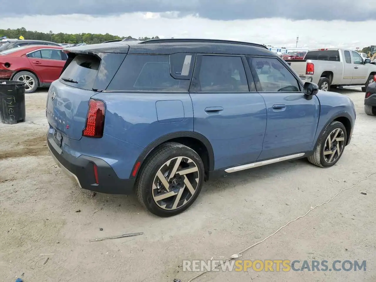 3 Photograph of a damaged car WMZ23GA03S7R57059 MINI COOPER 2025