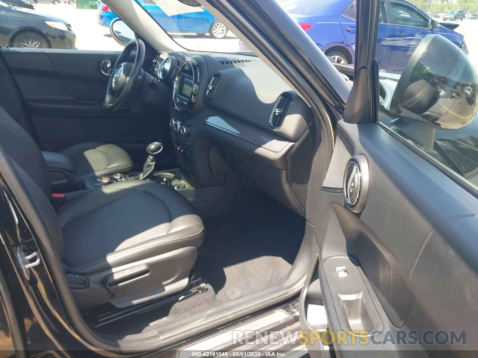 5 Photograph of a damaged car WMZYS7C57K3F46747 MINI COUNTRYMAN 2019