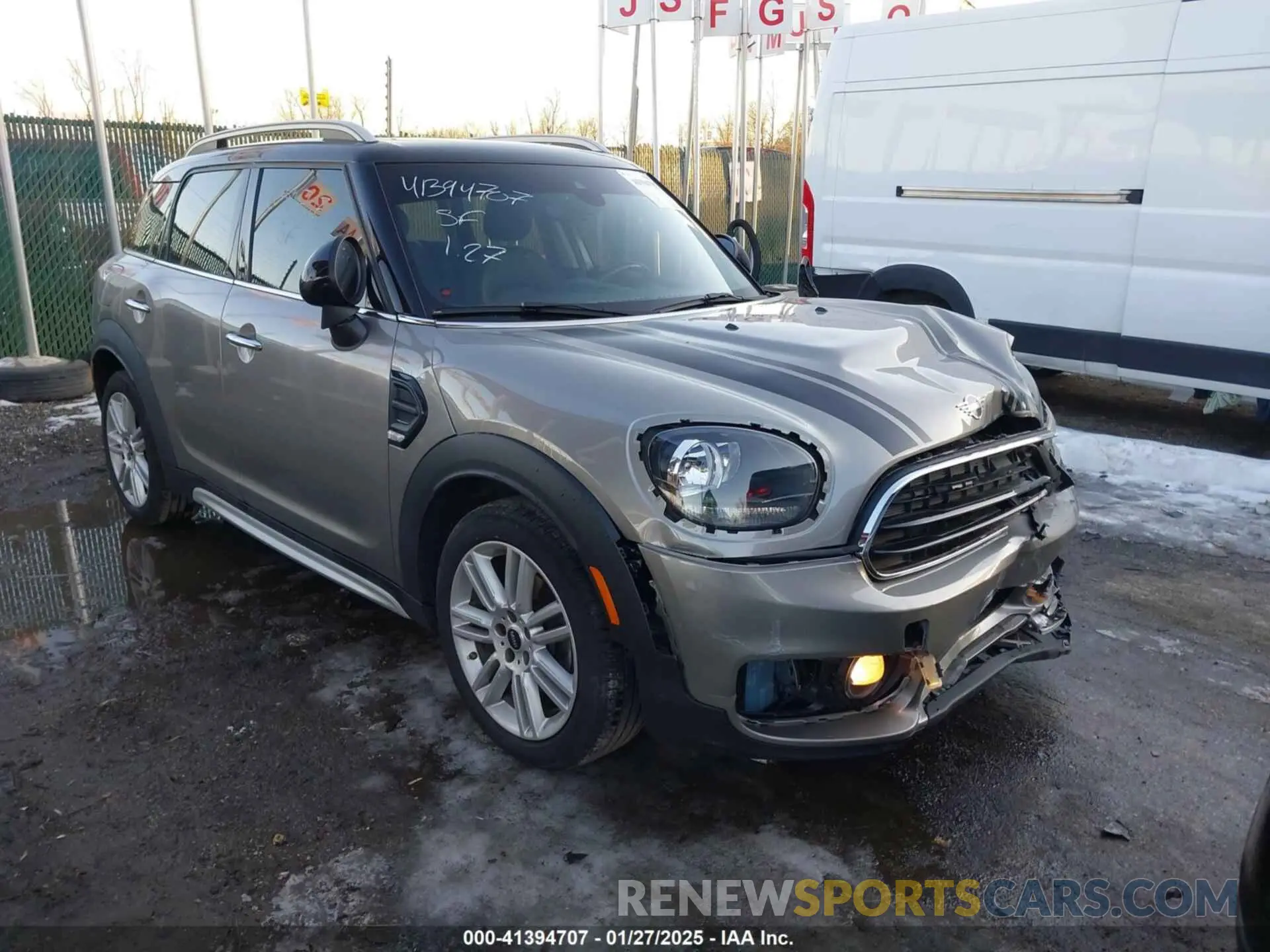 1 Photograph of a damaged car WMZYS7C58K3F47079 MINI COUNTRYMAN 2019