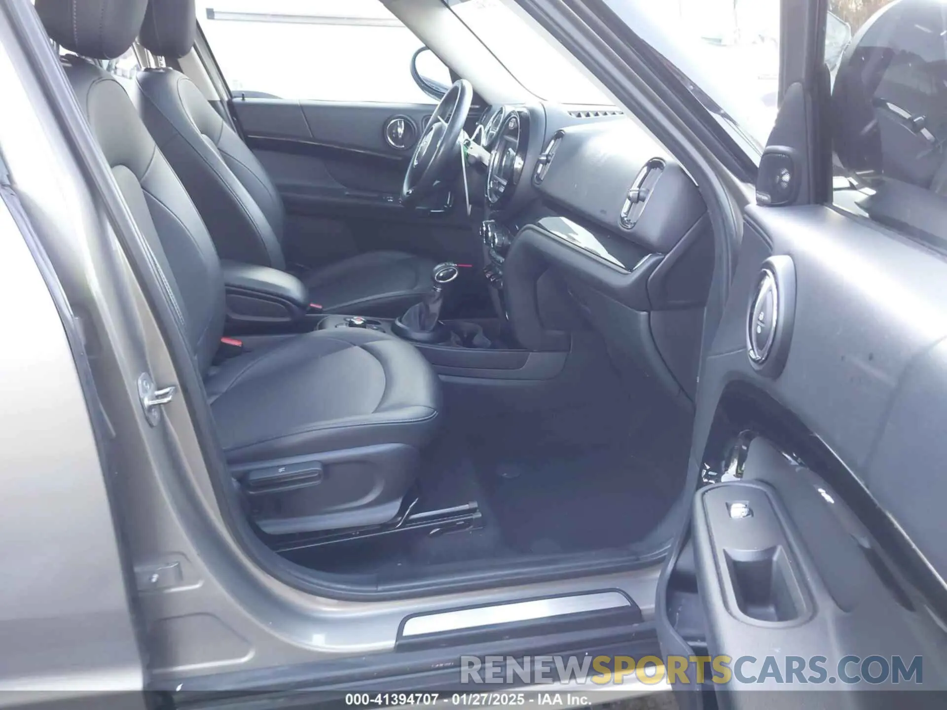 5 Photograph of a damaged car WMZYS7C58K3F47079 MINI COUNTRYMAN 2019