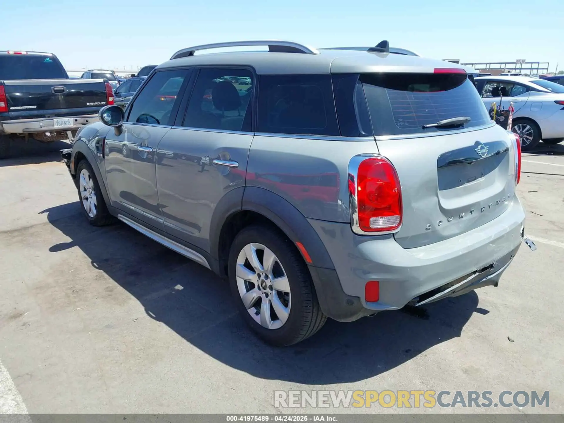 3 Photograph of a damaged car WMZYS7C59K3F45342 MINI COUNTRYMAN 2019