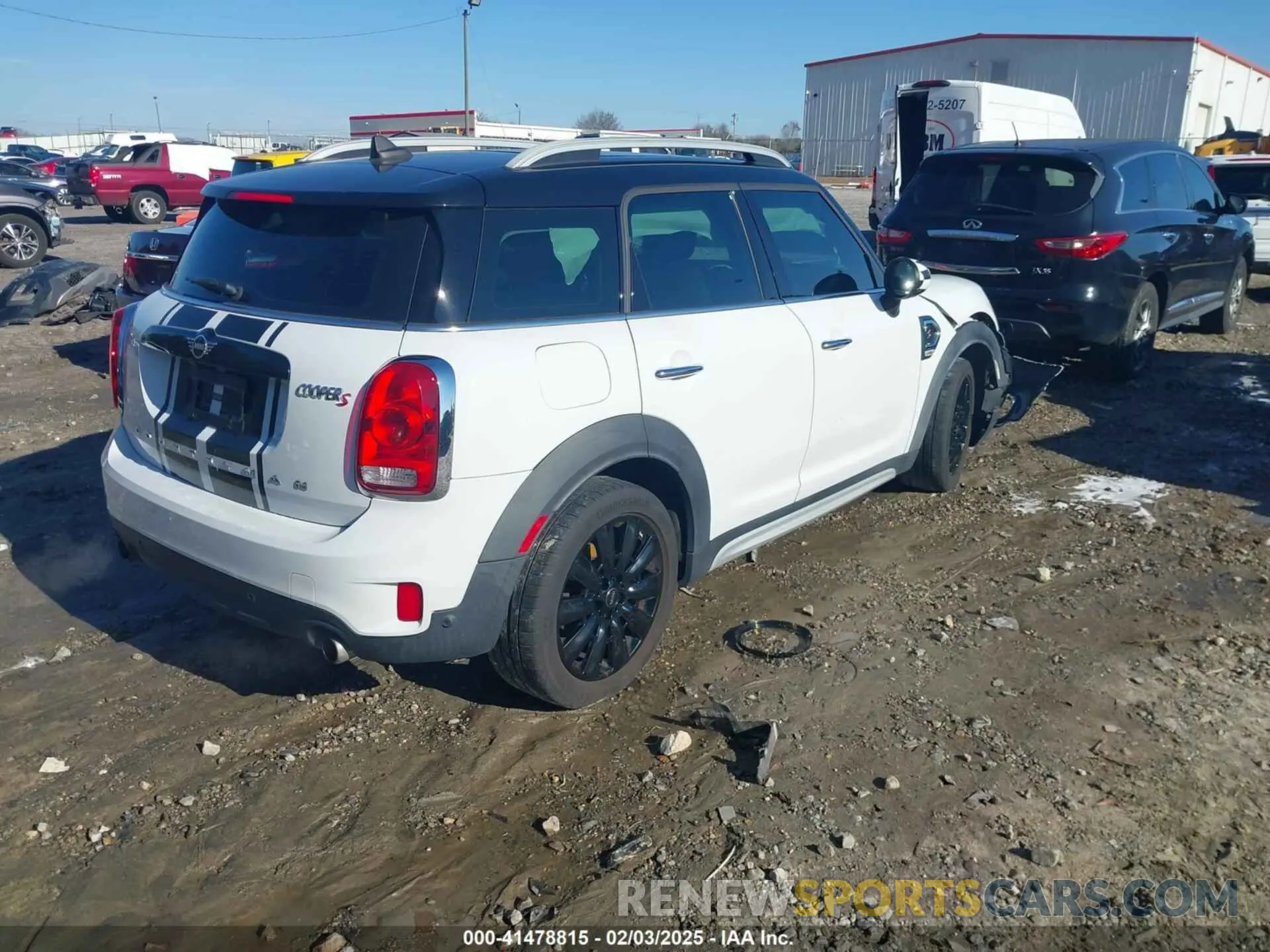 4 Photograph of a damaged car WMZYT3C55K3E96839 MINI COUNTRYMAN 2019