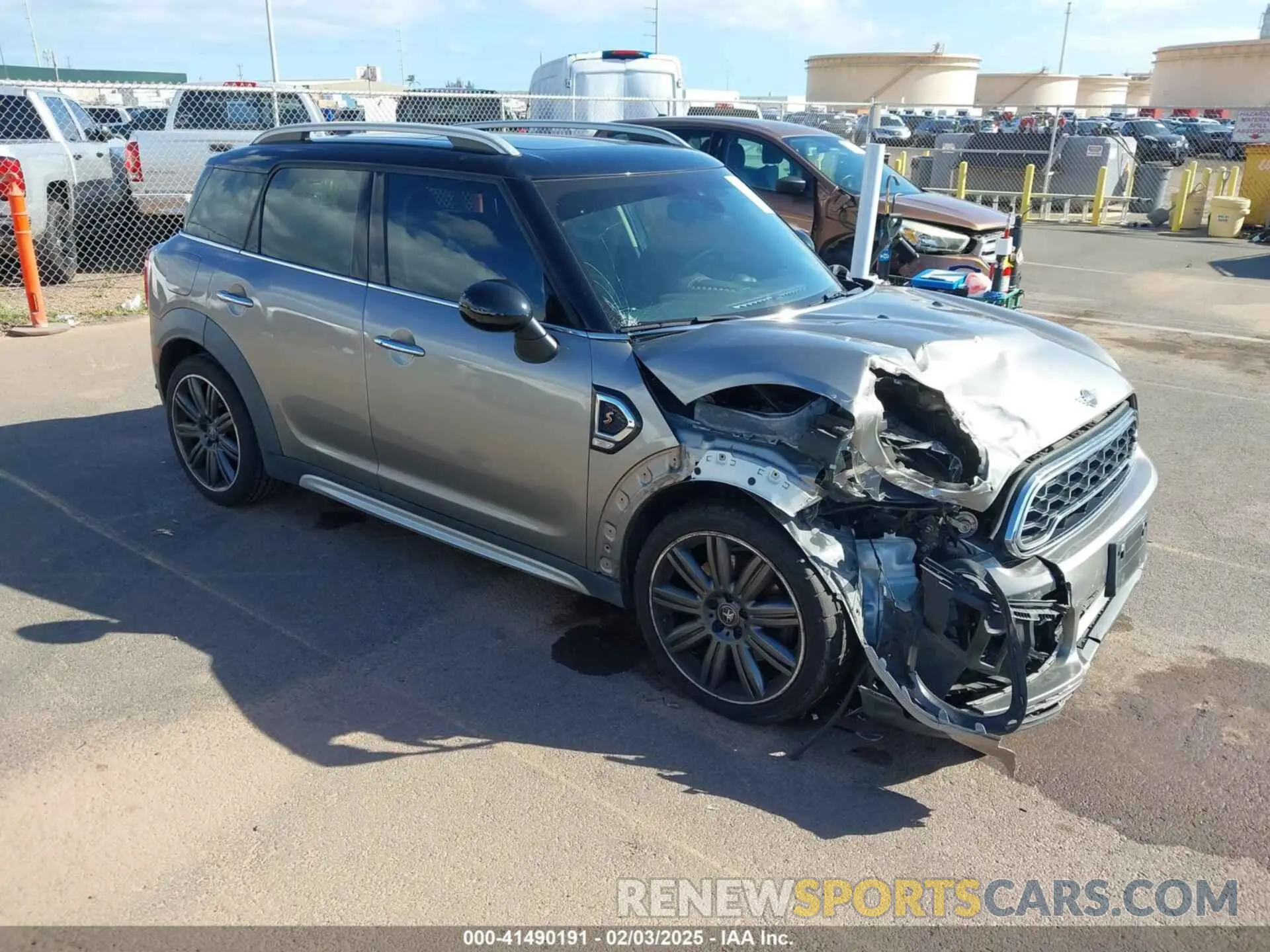 1 Photograph of a damaged car WMZYT3C58K3E97323 MINI COUNTRYMAN 2019