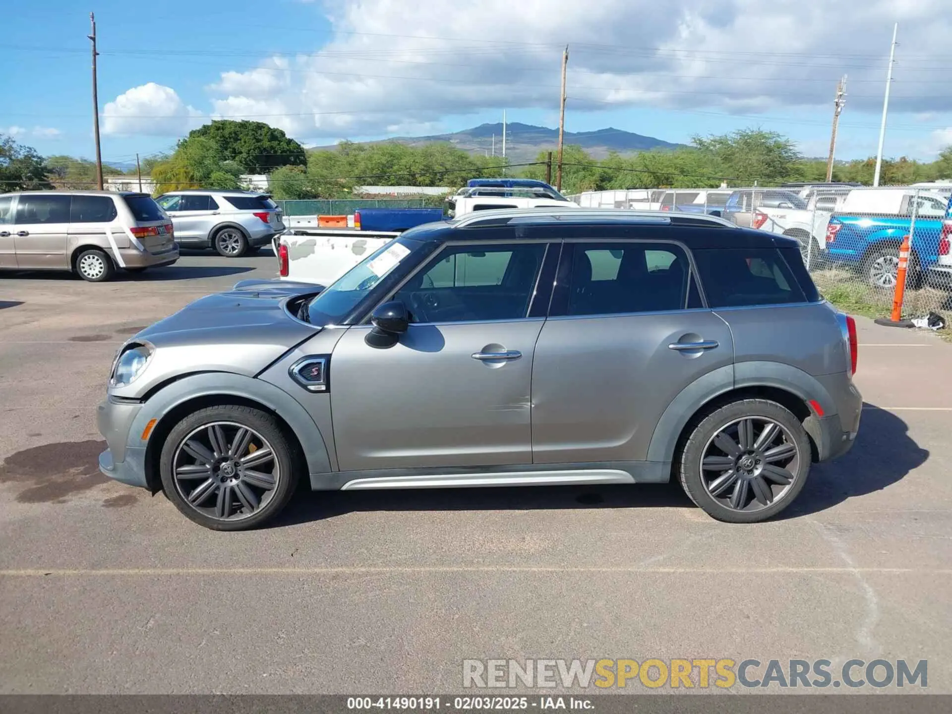 15 Photograph of a damaged car WMZYT3C58K3E97323 MINI COUNTRYMAN 2019