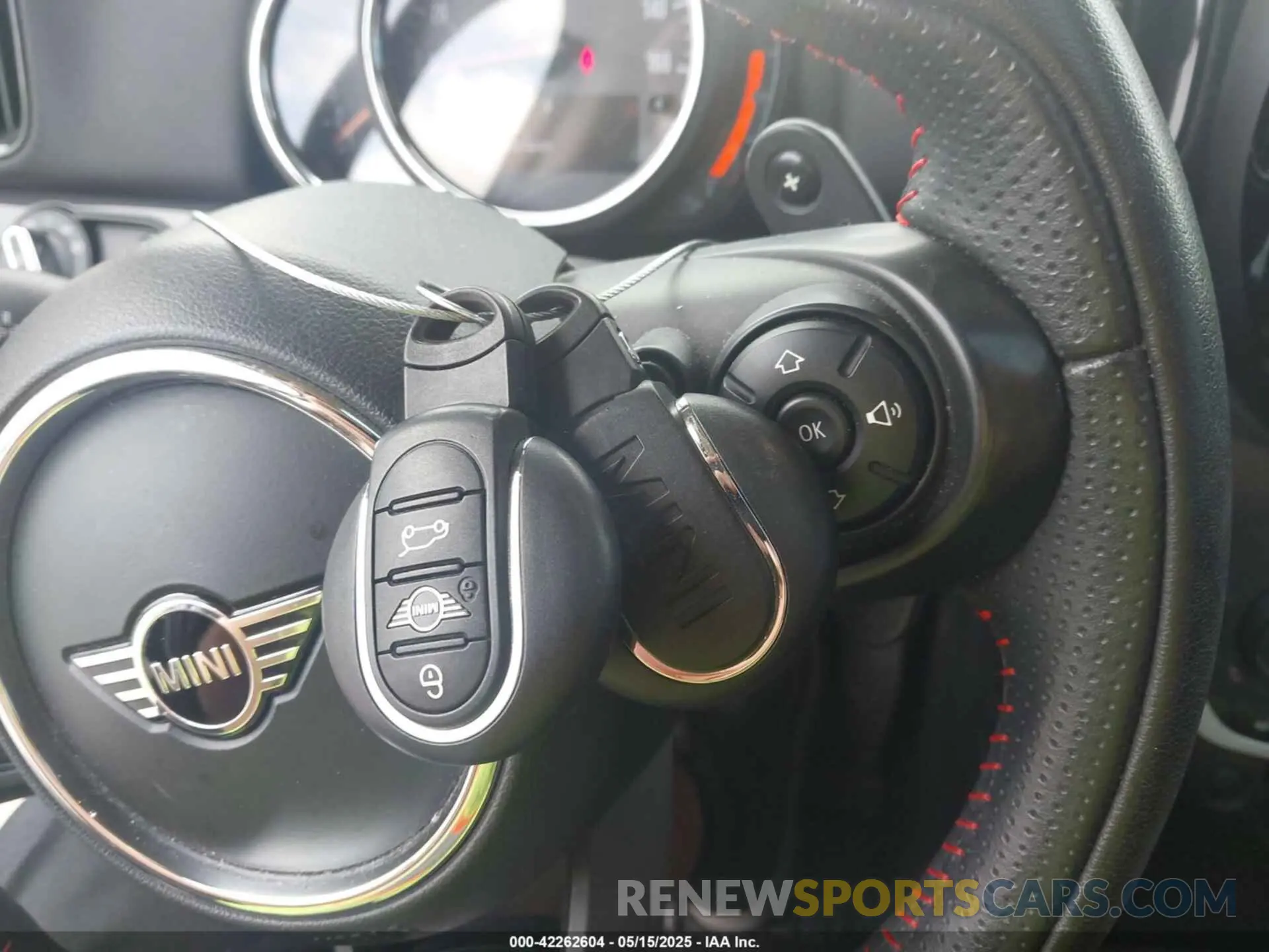 11 Photograph of a damaged car WMZYT5C51K3G94233 MINI COUNTRYMAN 2019