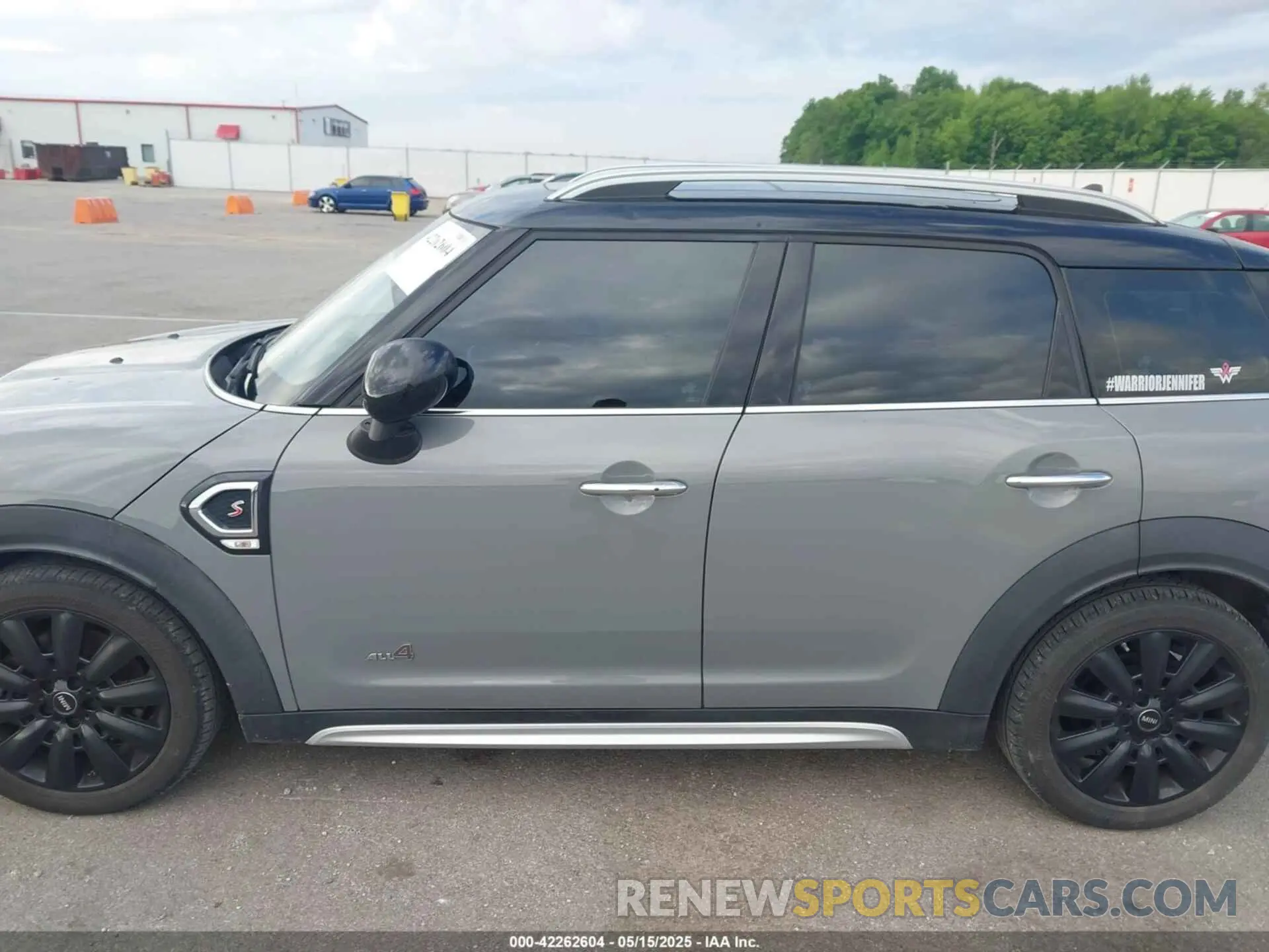 14 Photograph of a damaged car WMZYT5C51K3G94233 MINI COUNTRYMAN 2019