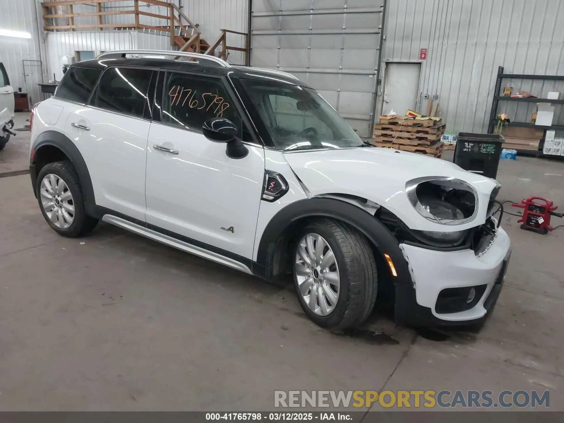 1 Photograph of a damaged car WMZYT5C57K3G92681 MINI COUNTRYMAN 2019