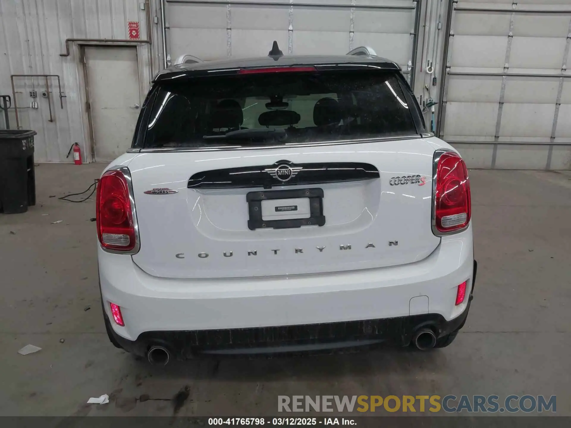 15 Photograph of a damaged car WMZYT5C57K3G92681 MINI COUNTRYMAN 2019