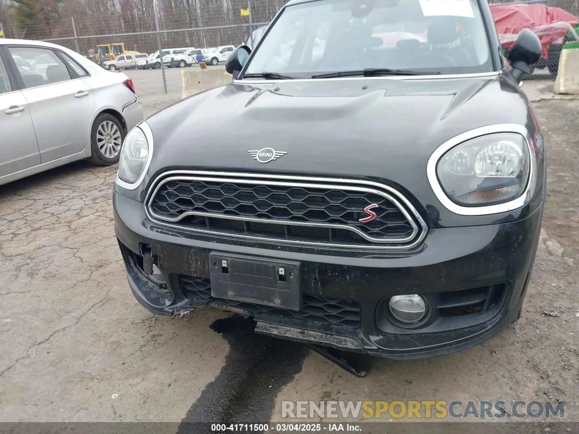 12 Photograph of a damaged car WMZYT5C58K3J87679 MINI COUNTRYMAN 2019