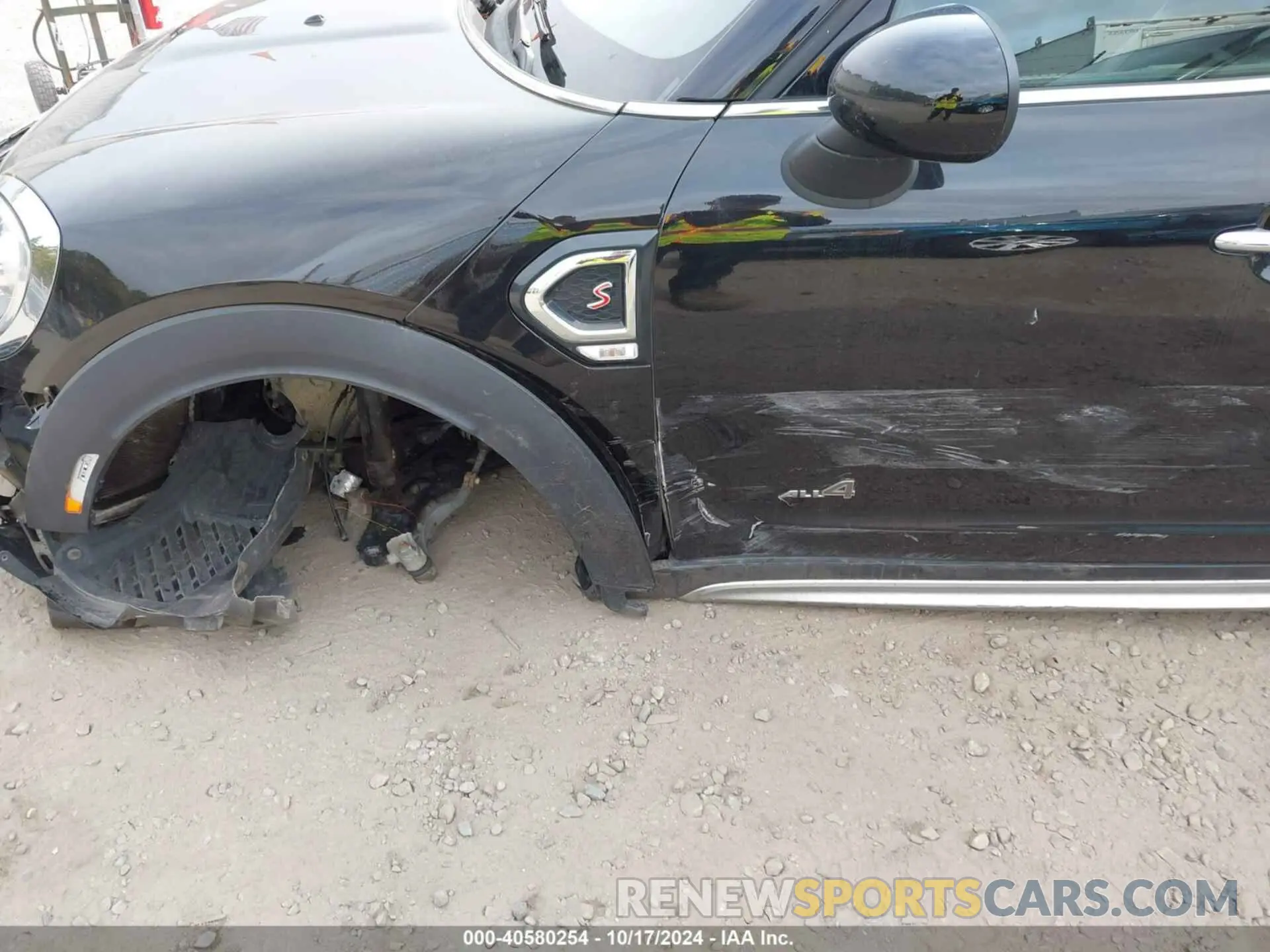 18 Photograph of a damaged car WMZYT5C5XK3E70278 MINI COUNTRYMAN 2019