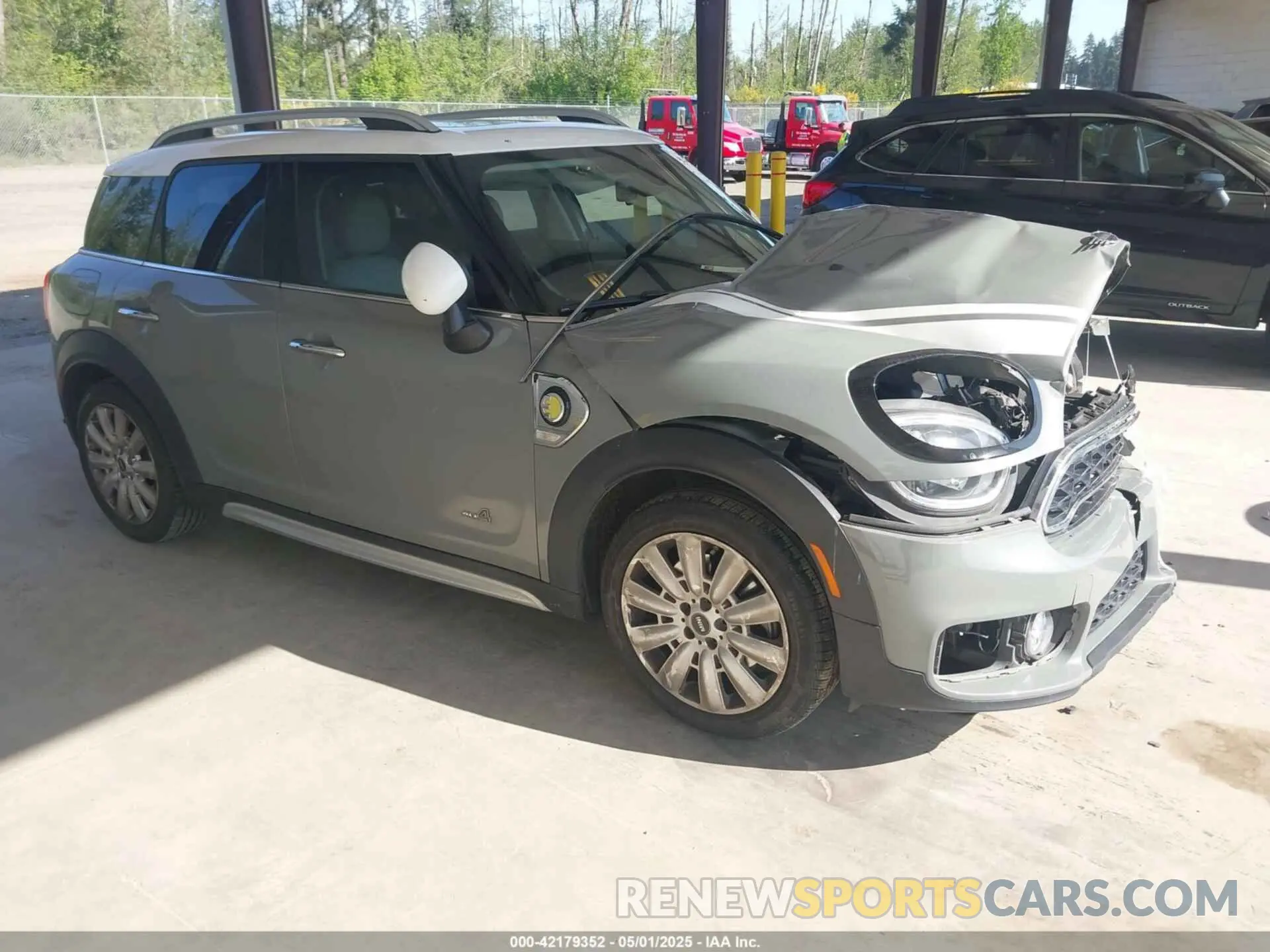 1 Photograph of a damaged car WMZYU7C55K3F93978 MINI COUNTRYMAN 2019
