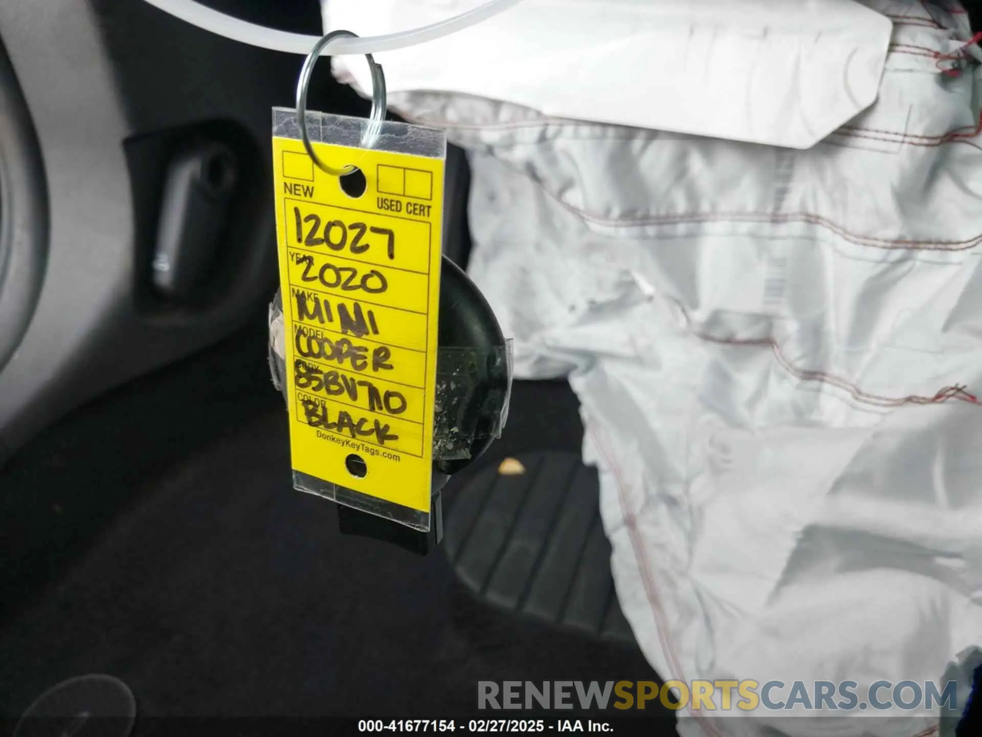 11 Photograph of a damaged car WMZYW3C04L3M24637 MINI COUNTRYMAN 2020