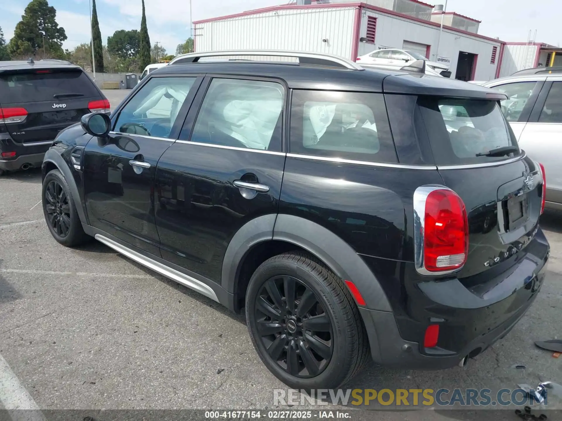 14 Photograph of a damaged car WMZYW3C04L3M24637 MINI COUNTRYMAN 2020