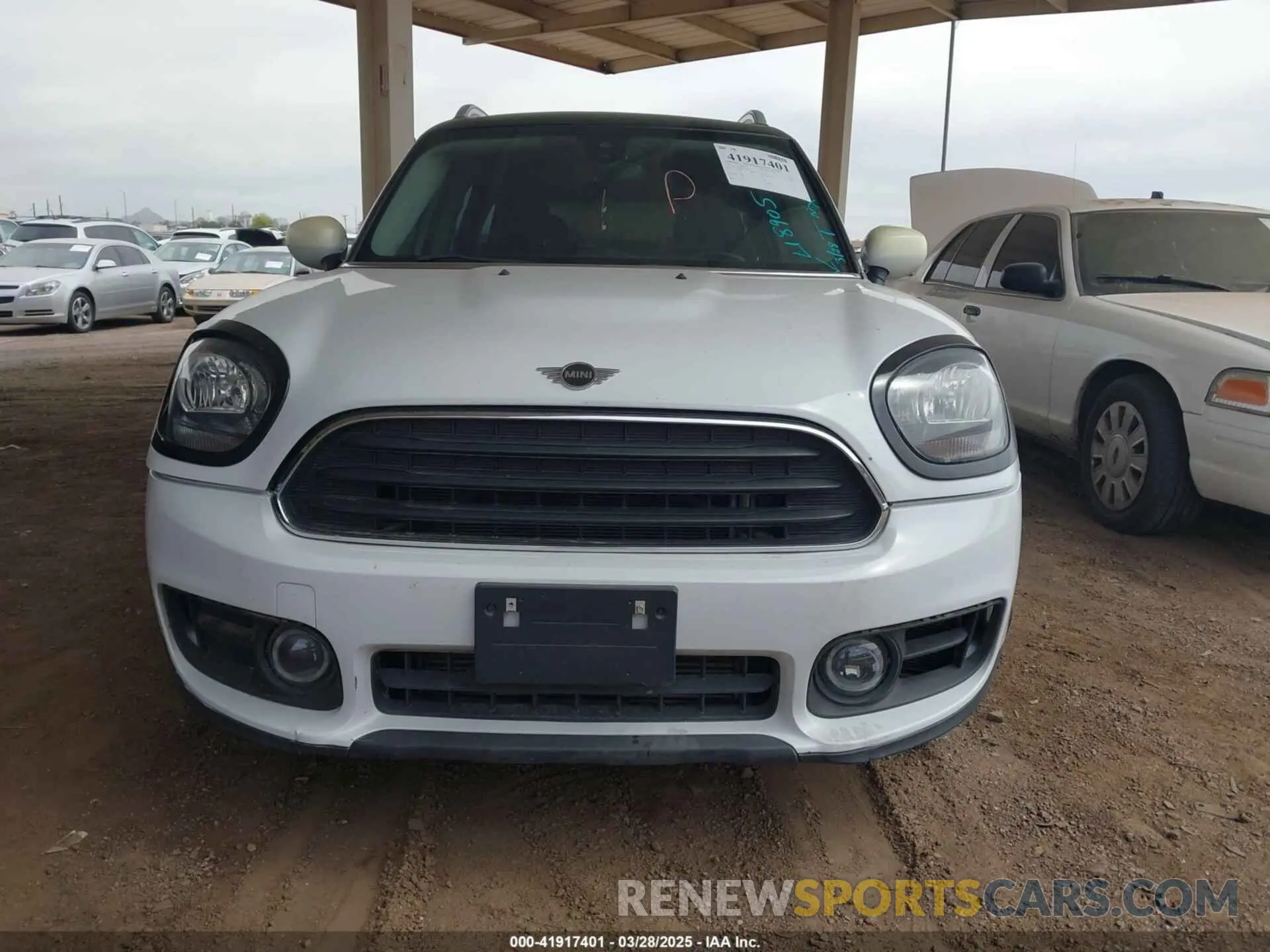 11 Фотография поврежденного автомобиля WMZYW3C0XL3L18905 MINI COUNTRYMAN 2020