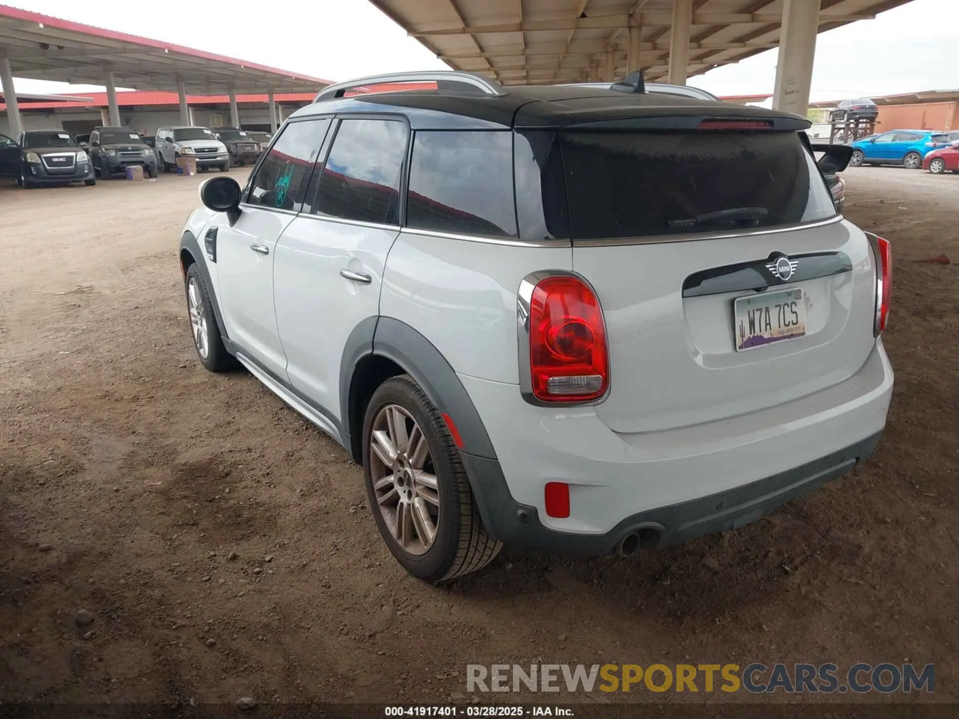3 Фотография поврежденного автомобиля WMZYW3C0XL3L18905 MINI COUNTRYMAN 2020