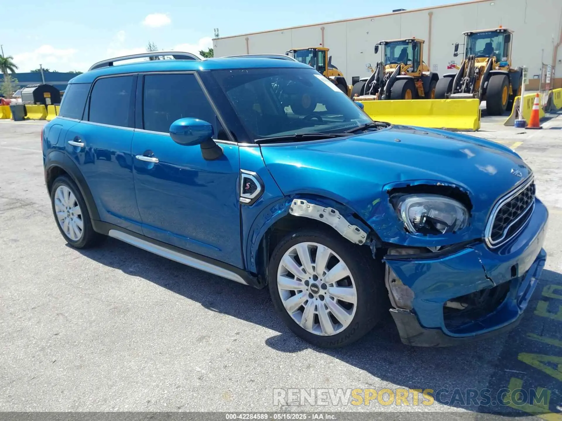 1 Photograph of a damaged car WMZYW7C05L3L62737 MINI COUNTRYMAN 2020