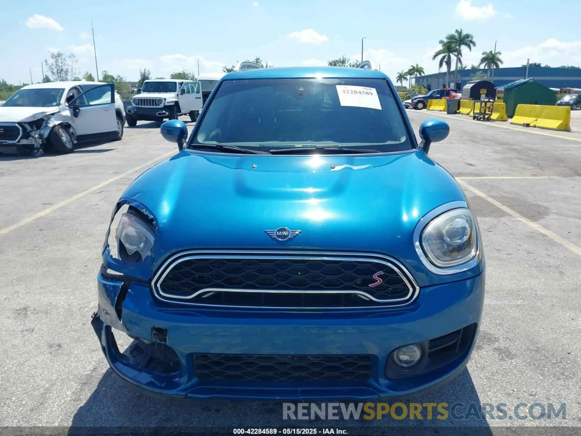 12 Photograph of a damaged car WMZYW7C05L3L62737 MINI COUNTRYMAN 2020