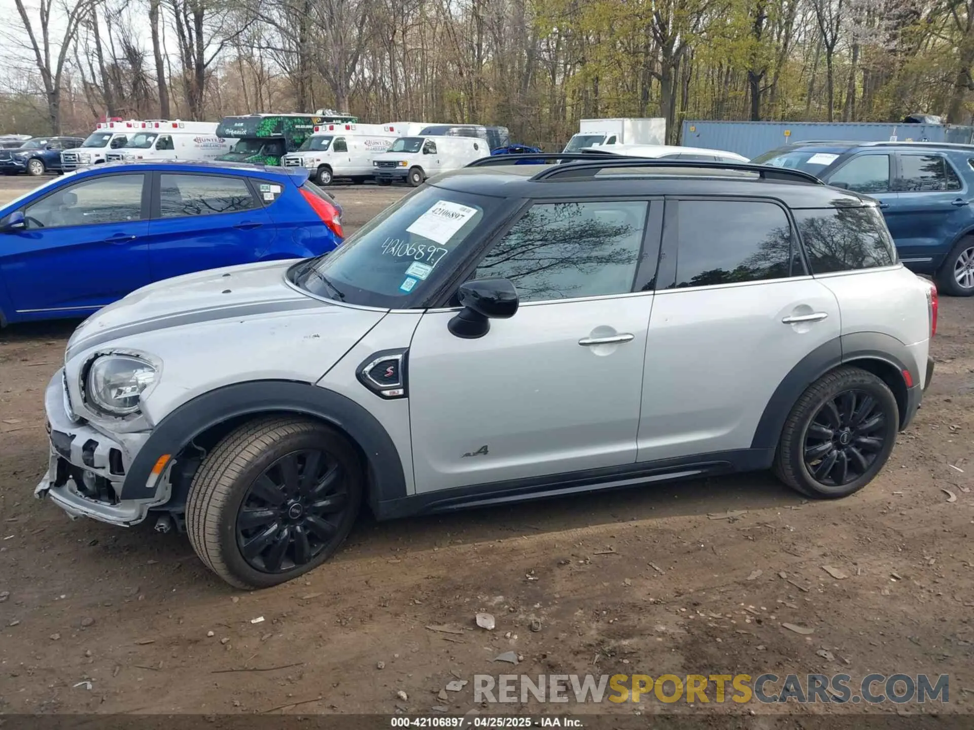 14 Фотография поврежденного автомобиля WMZYX1C00L3L55740 MINI COUNTRYMAN 2020