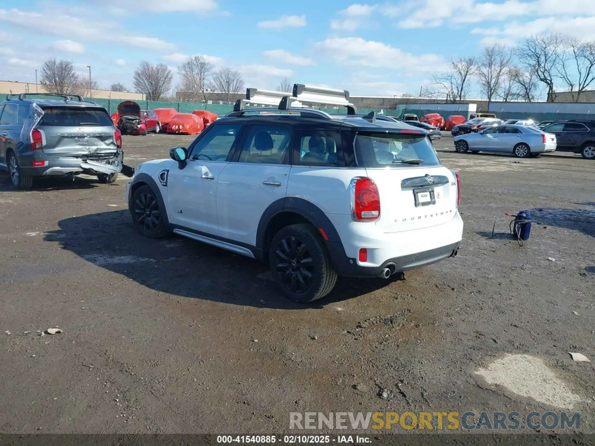 3 Photograph of a damaged car WMZYX1C06L3M01166 MINI COUNTRYMAN 2020