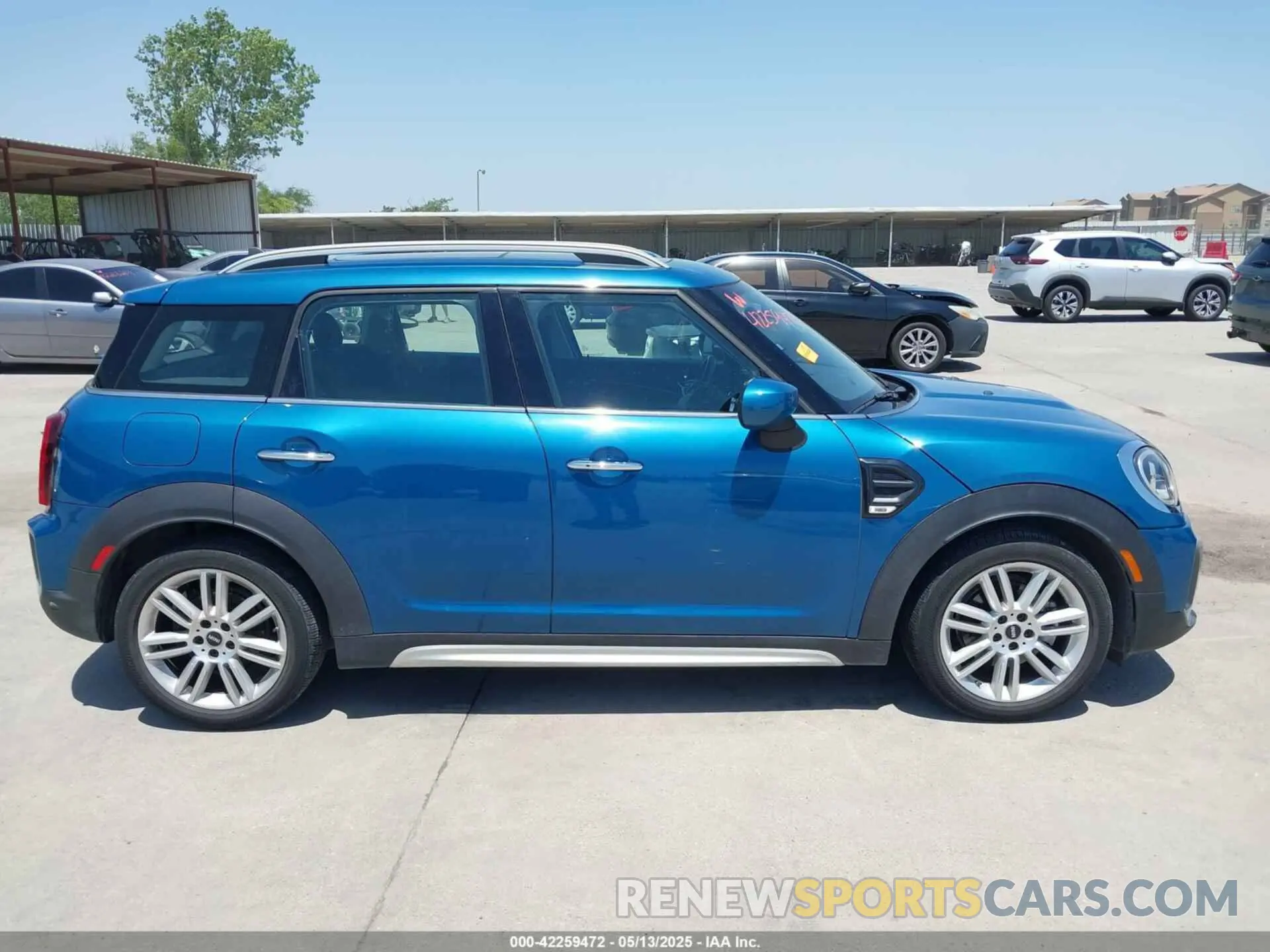 13 Photograph of a damaged car WMZ23BR04N3N61287 MINI COUNTRYMAN 2022