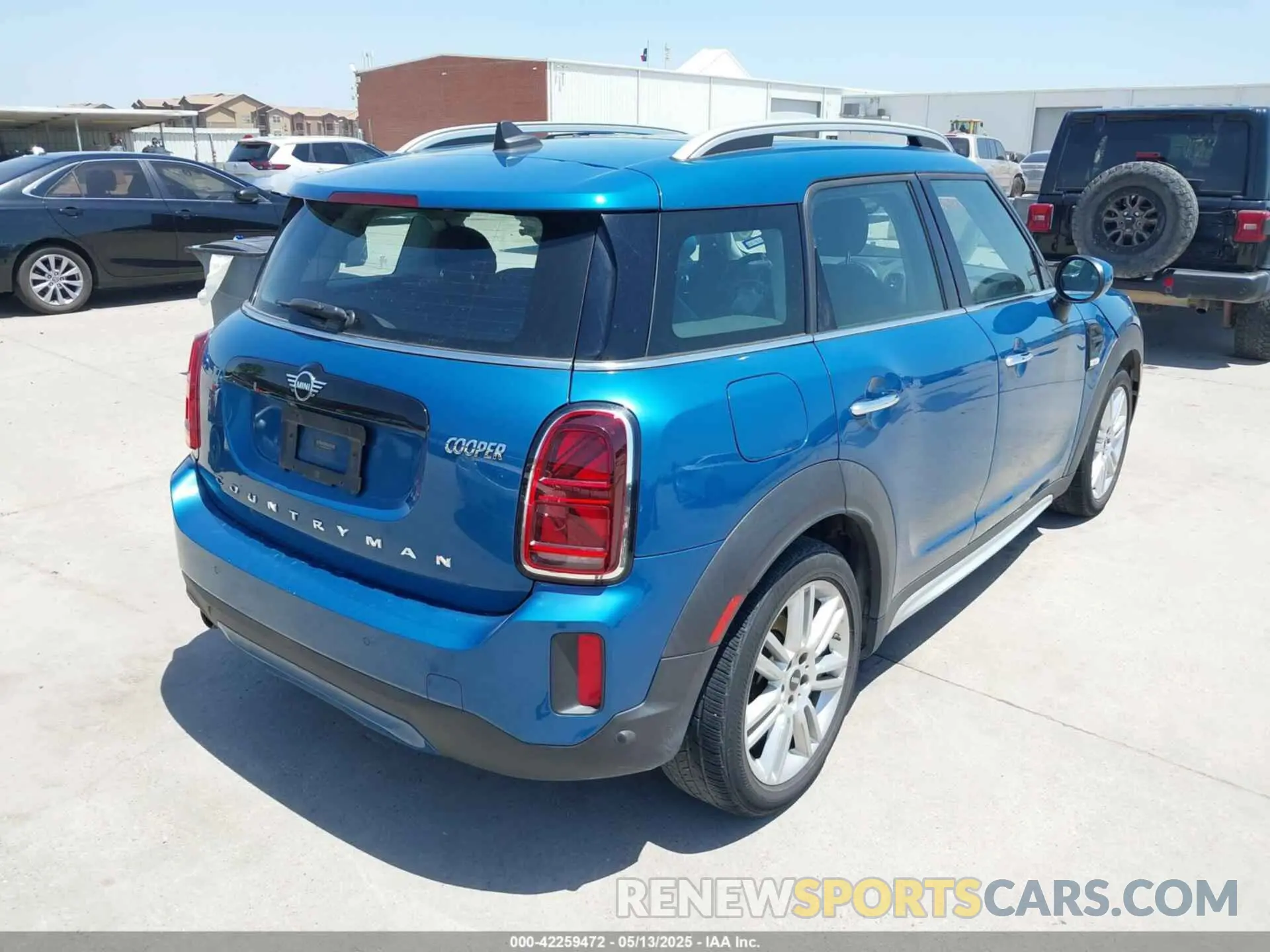 4 Photograph of a damaged car WMZ23BR04N3N61287 MINI COUNTRYMAN 2022