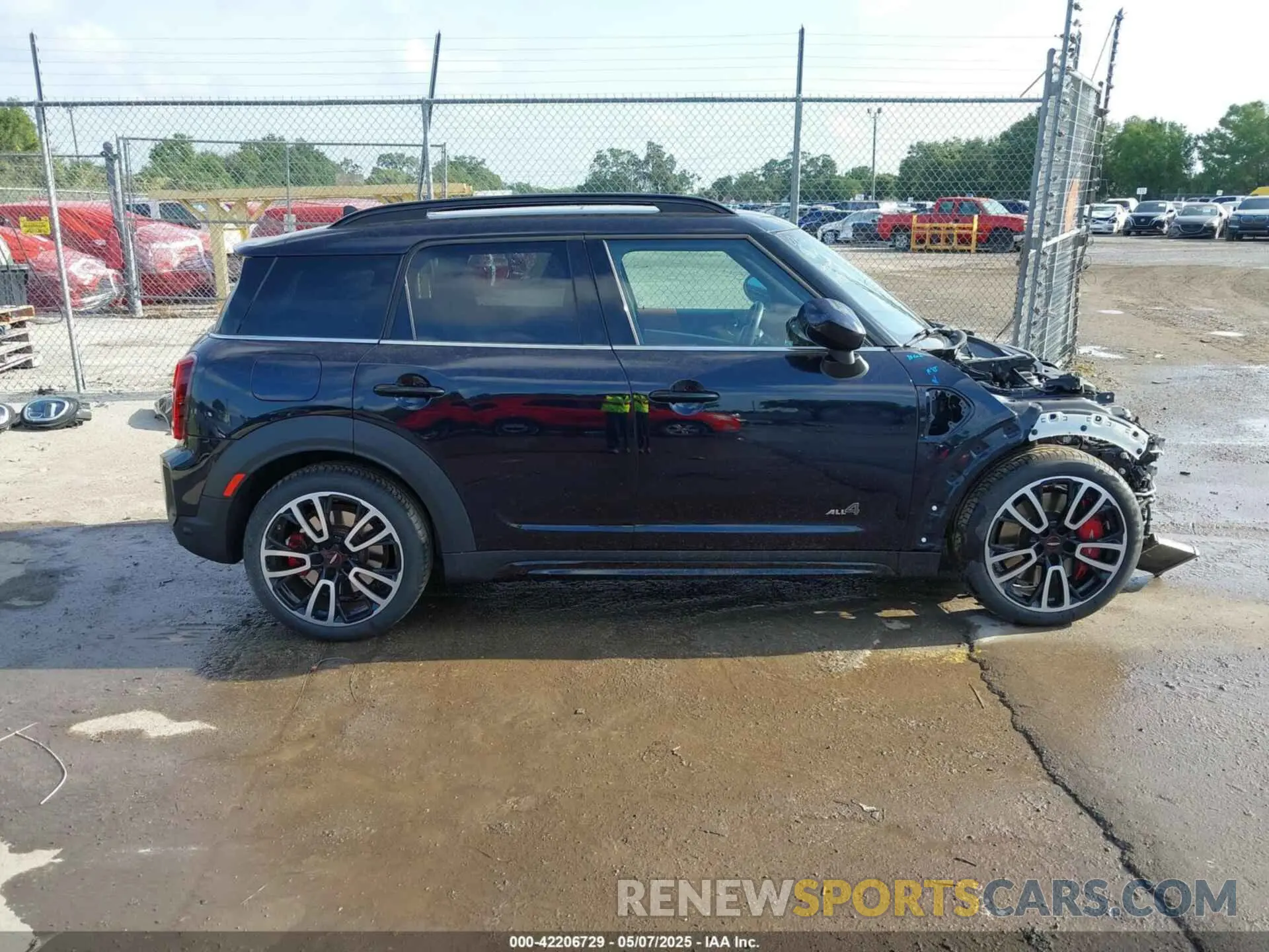 14 Photograph of a damaged car WMZ33BS0XN3P26841 MINI COUNTRYMAN 2022