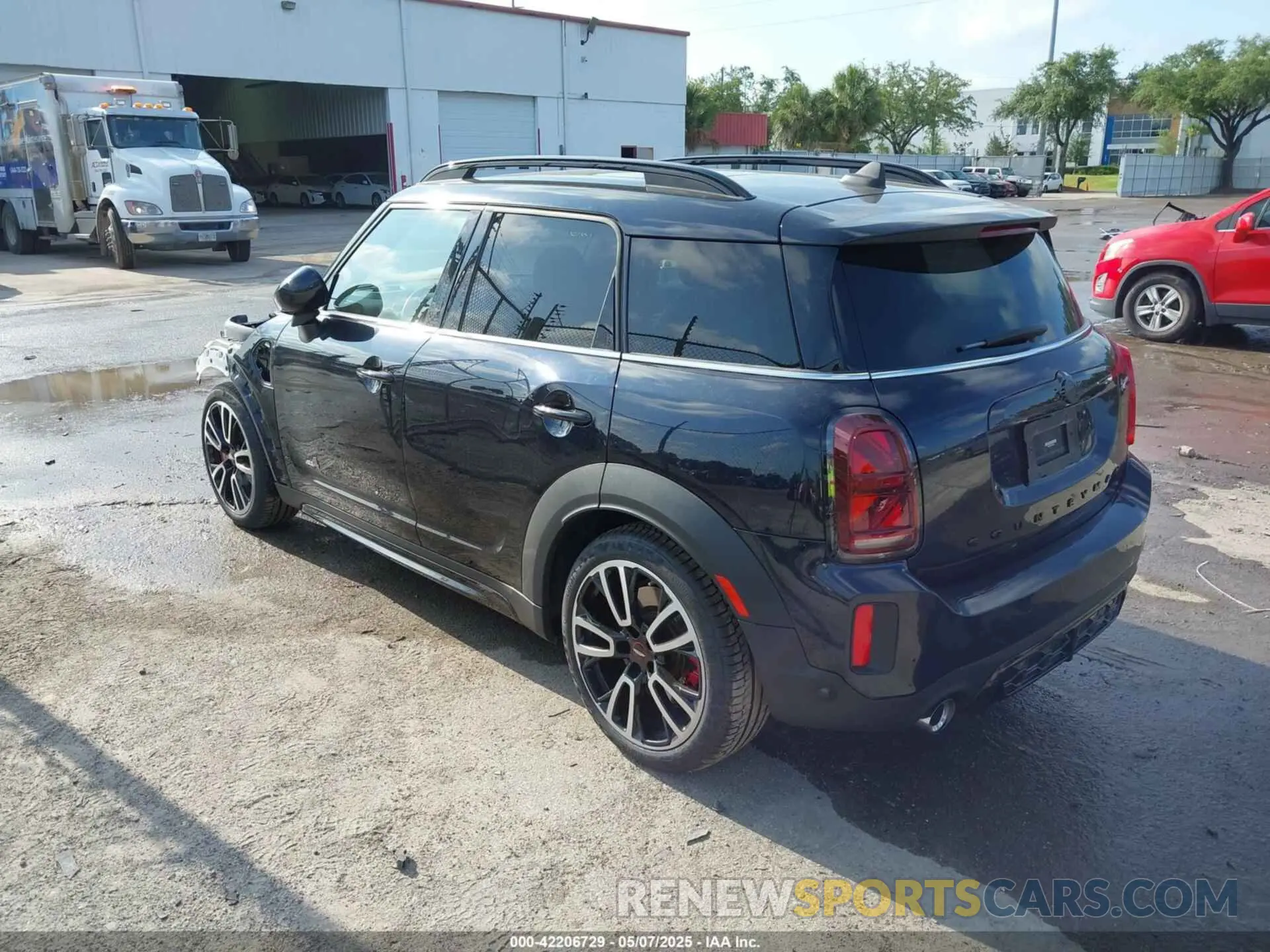 3 Photograph of a damaged car WMZ33BS0XN3P26841 MINI COUNTRYMAN 2022