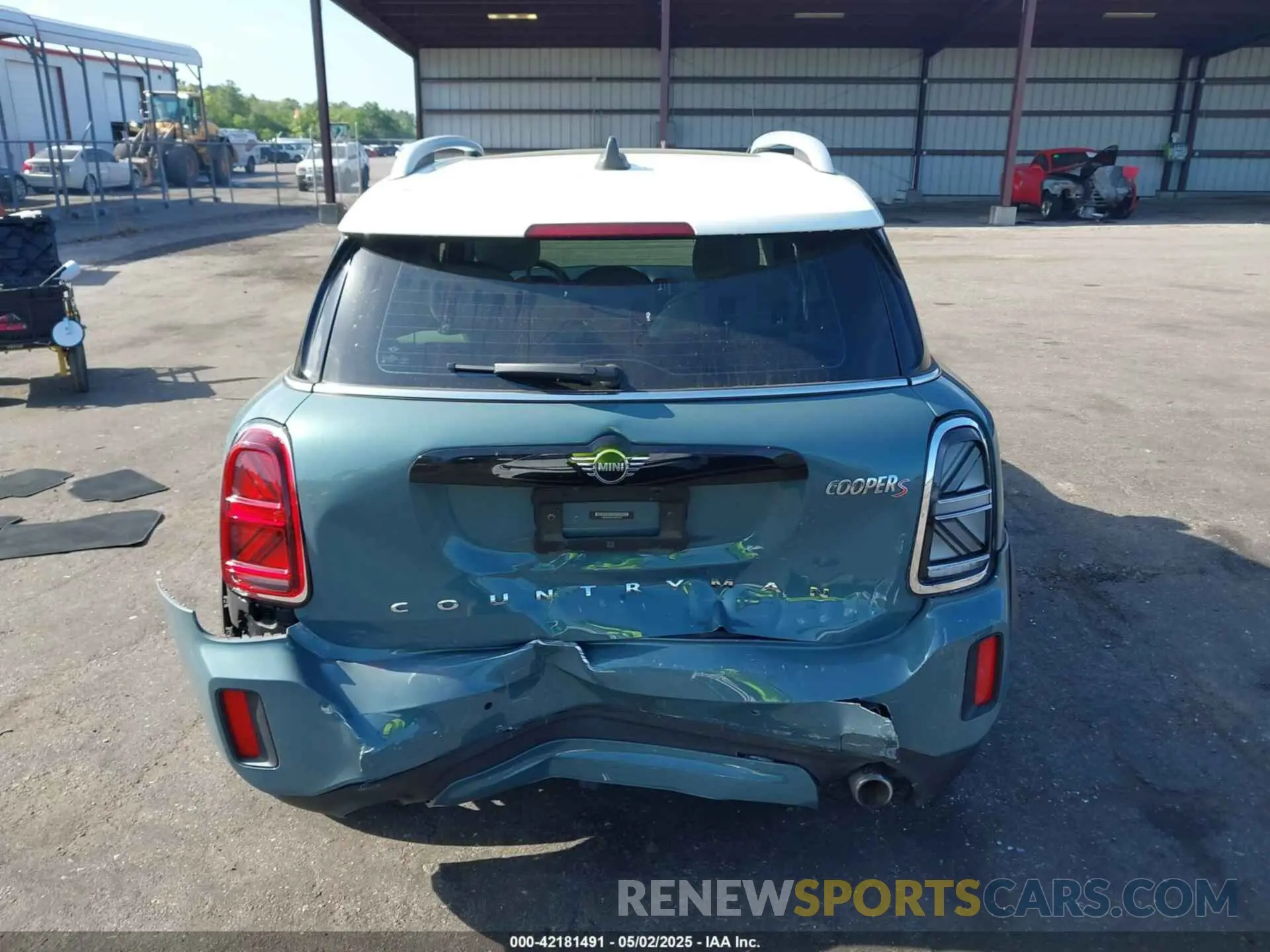 16 Photograph of a damaged car WMZ53BR02N3N67991 MINI COUNTRYMAN 2022