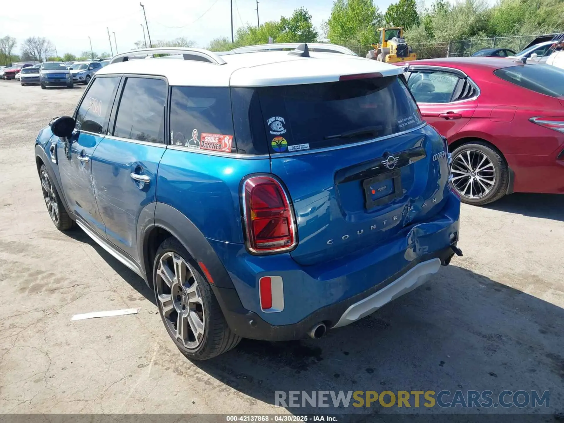 3 Photograph of a damaged car WMZ53BR07N3N34260 MINI COUNTRYMAN 2022