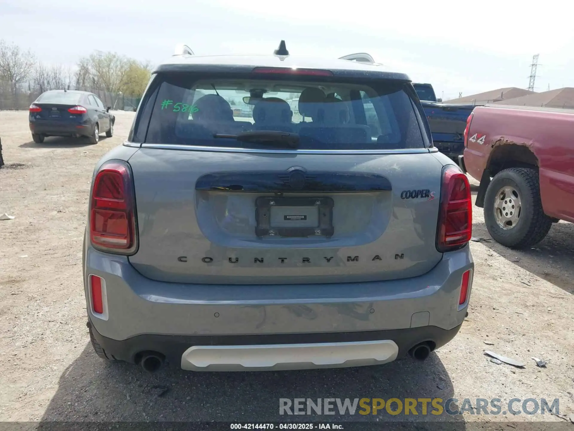 16 Photograph of a damaged car WMZ83BR03N3N56348 MINI COUNTRYMAN 2022