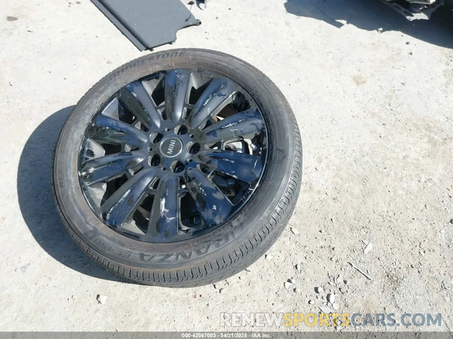 12 Фотография поврежденного автомобиля WMZ83BR03N3P15420 MINI COUNTRYMAN 2022