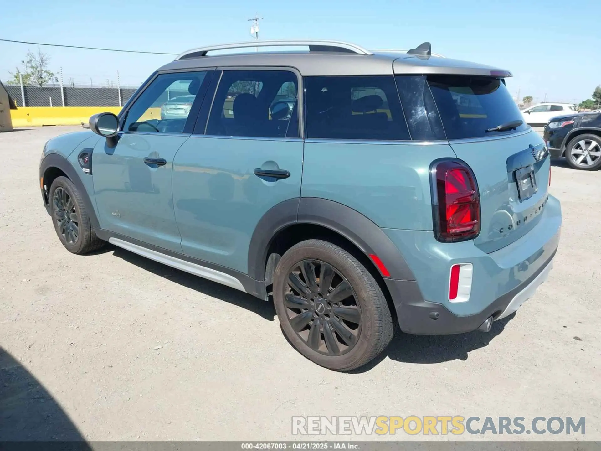 3 Фотография поврежденного автомобиля WMZ83BR03N3P15420 MINI COUNTRYMAN 2022