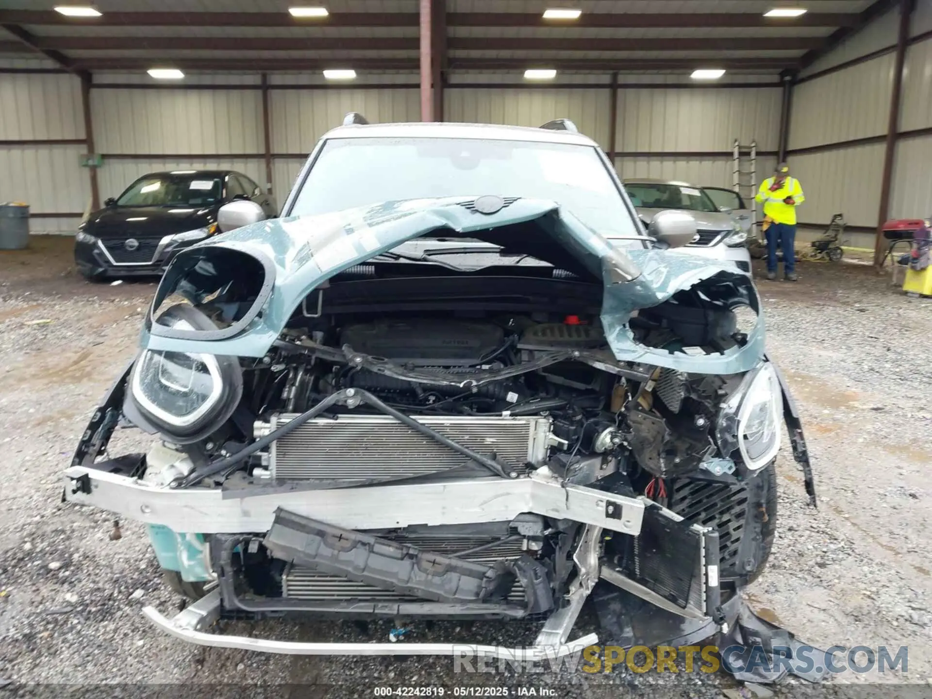13 Photograph of a damaged car WMZ53BR03P3P97087 MINI COUNTRYMAN 2023
