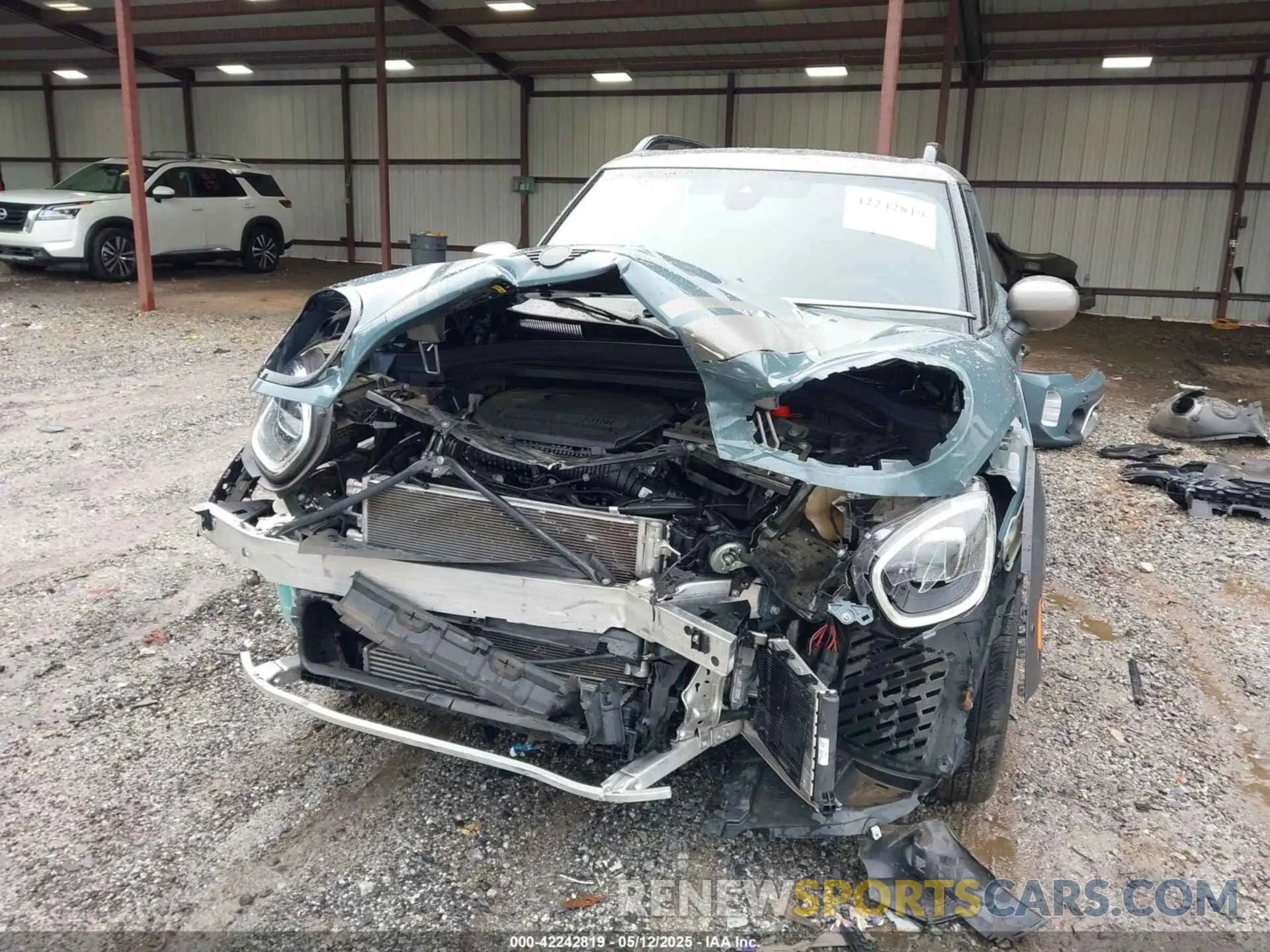 6 Photograph of a damaged car WMZ53BR03P3P97087 MINI COUNTRYMAN 2023
