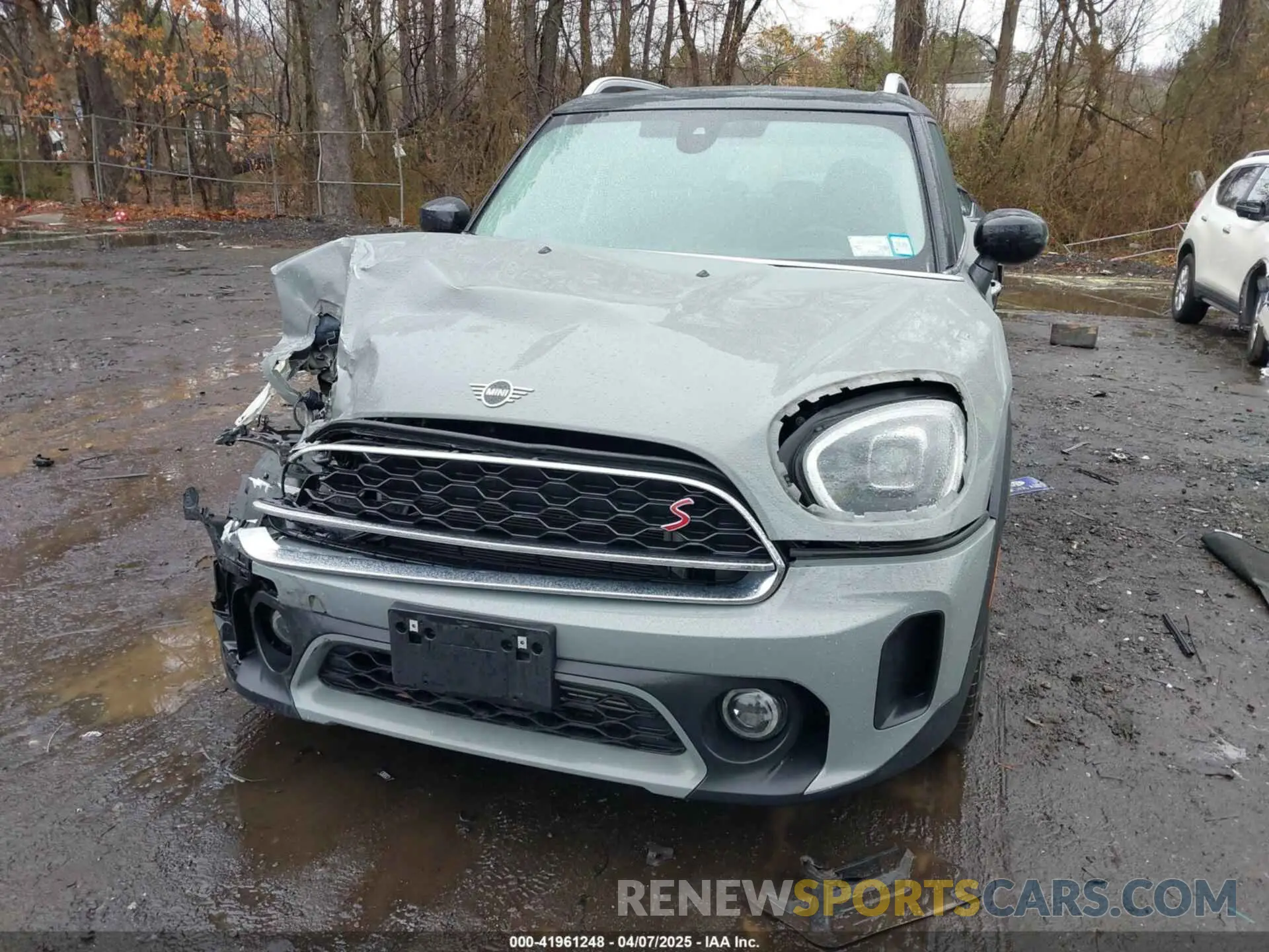 12 Photograph of a damaged car WMZ53BR04P3P59741 MINI COUNTRYMAN 2023